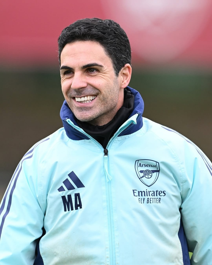 罗杰斯vs曼联全场数据：7射门2进球，传球成功率81.2%（罗杰斯战曼联：7射2球，传球成功率81.2%）