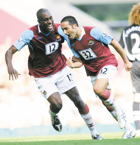 愿无大碍，蒯纪闻谢场时被拍到手臂缠着绷带