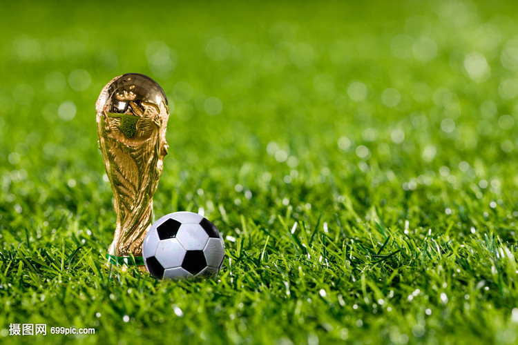 替补球员关键时刻助球队锁胜