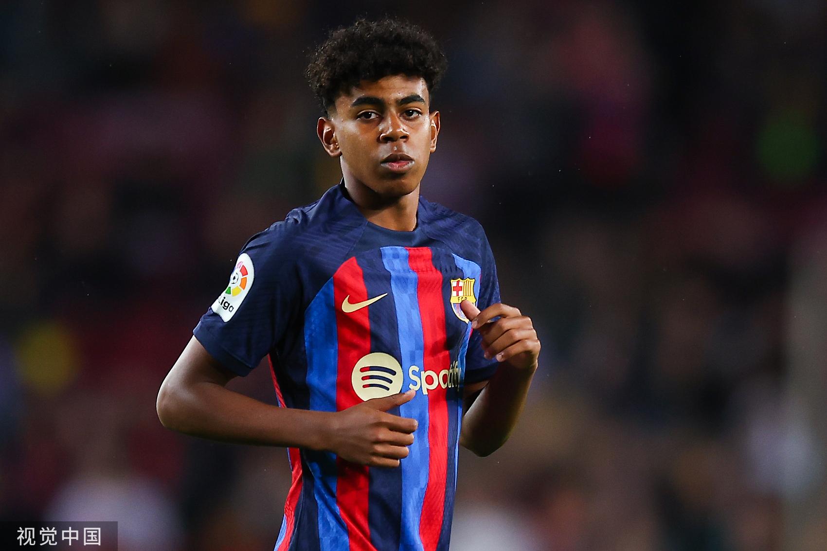 琼斯：我们一直都支持斯洛特，萨拉赫的情况轮不到我点评